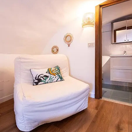 Terrazza Sui Tetti A Un Passo Dal Mare Albissola Marina