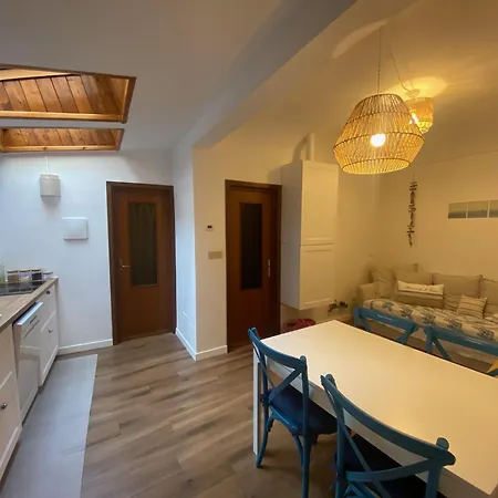 Terrazza Sui Tetti A Un Passo Dal Mare